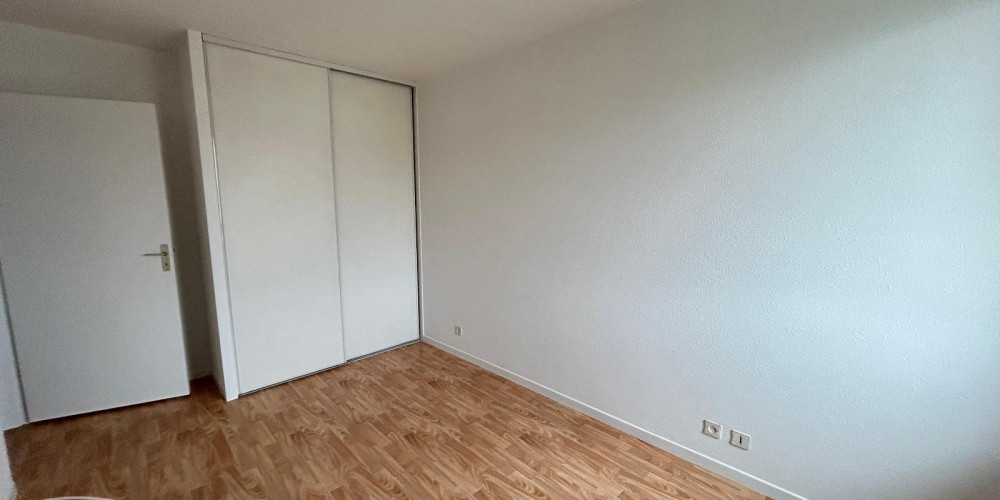 appartement à PAU (64000)