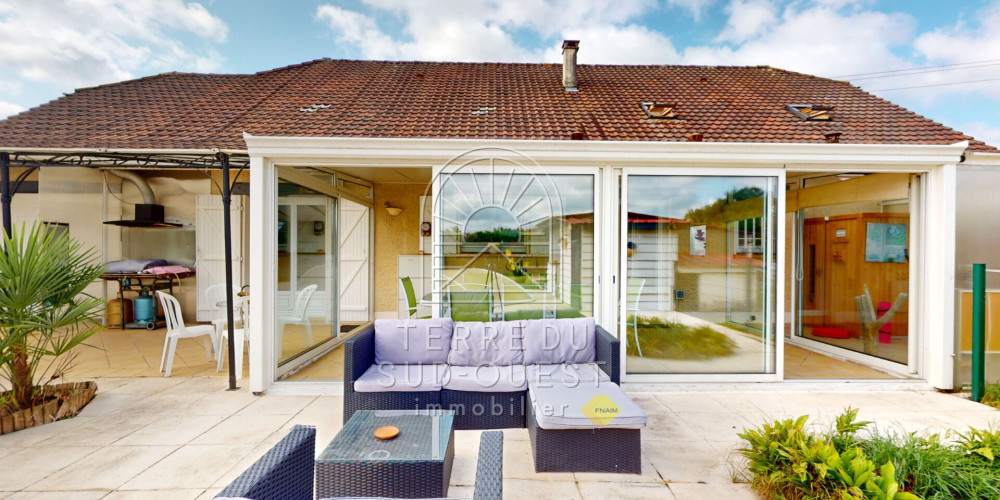 maison à LACQ (64170)