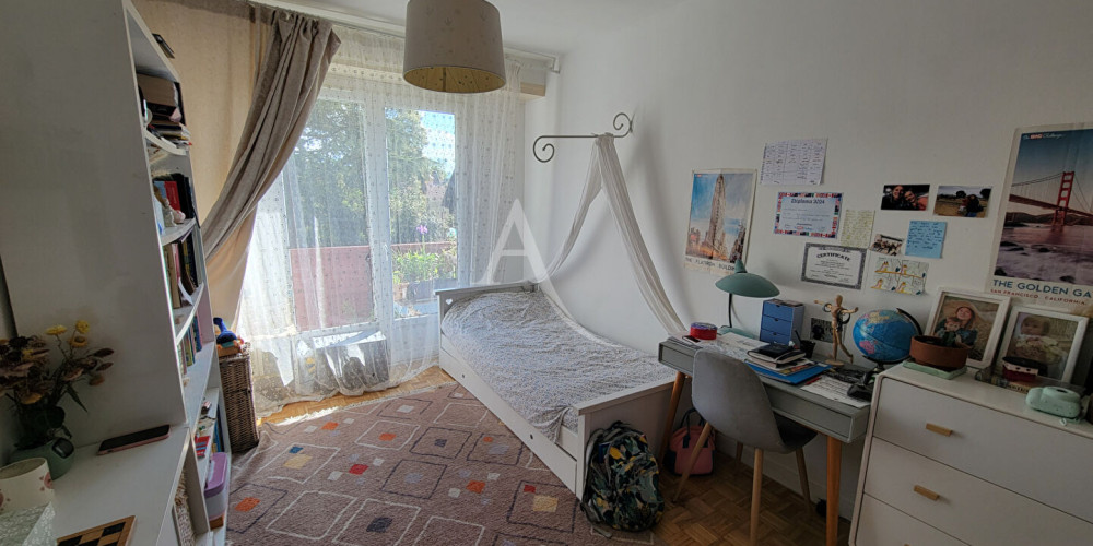 appartement à PAU (64000)