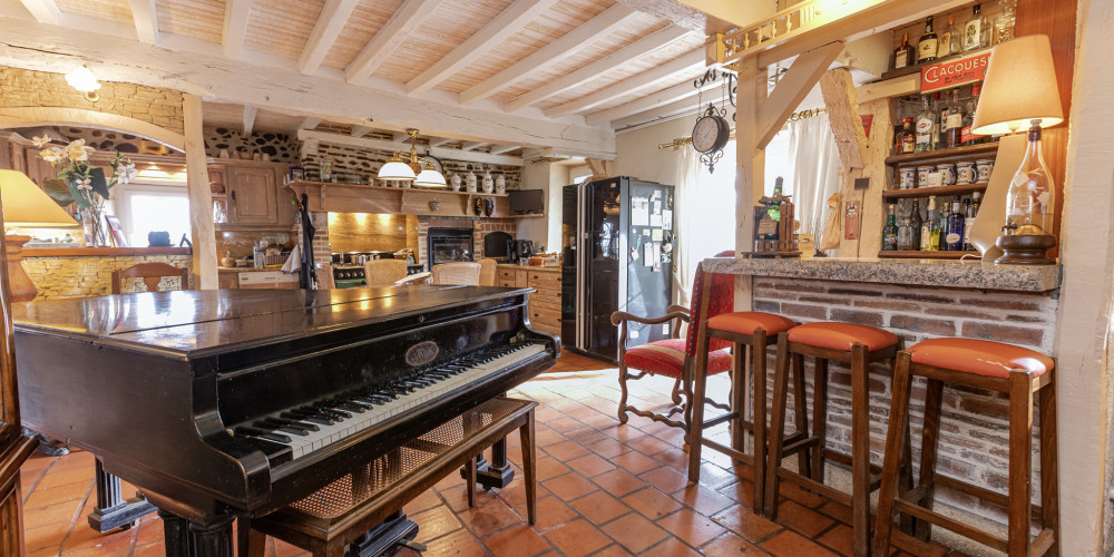 maison à MORLAAS (64160)