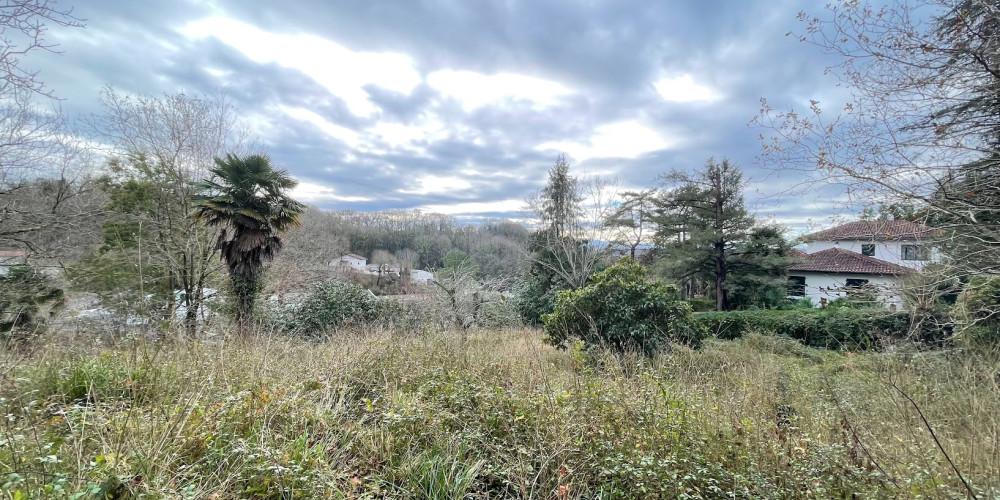 terrain à VILLEFRANQUE (64990)