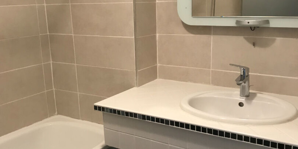 appartement à PAU (64000)