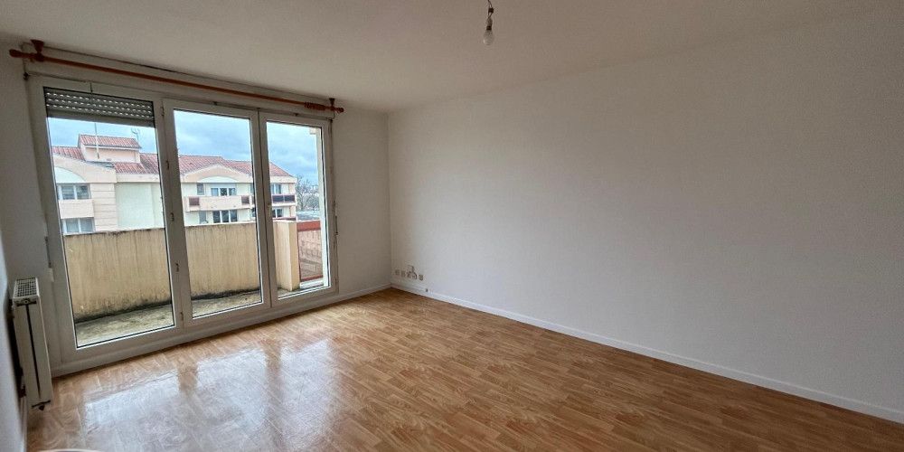 appartement à PAU (64000)