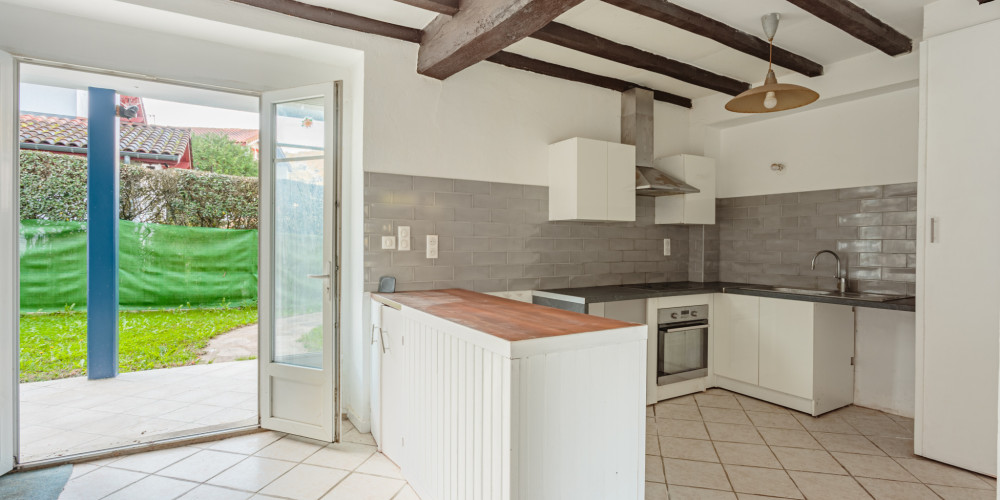 appartement à URRUGNE (64122)