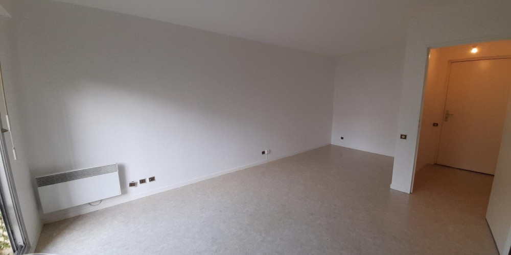 appartement à PAU (64000)