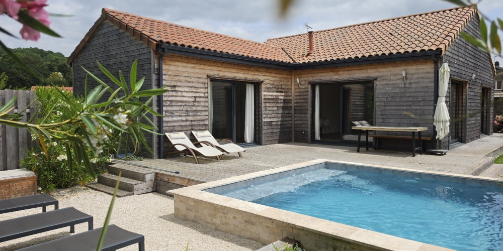 maison à PUYOO (64270)