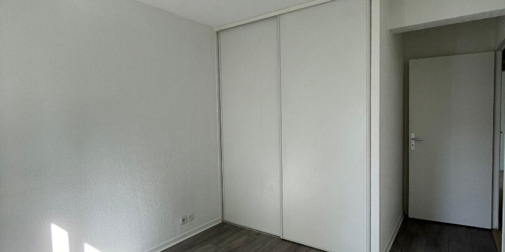 appartement à PAU (64000)