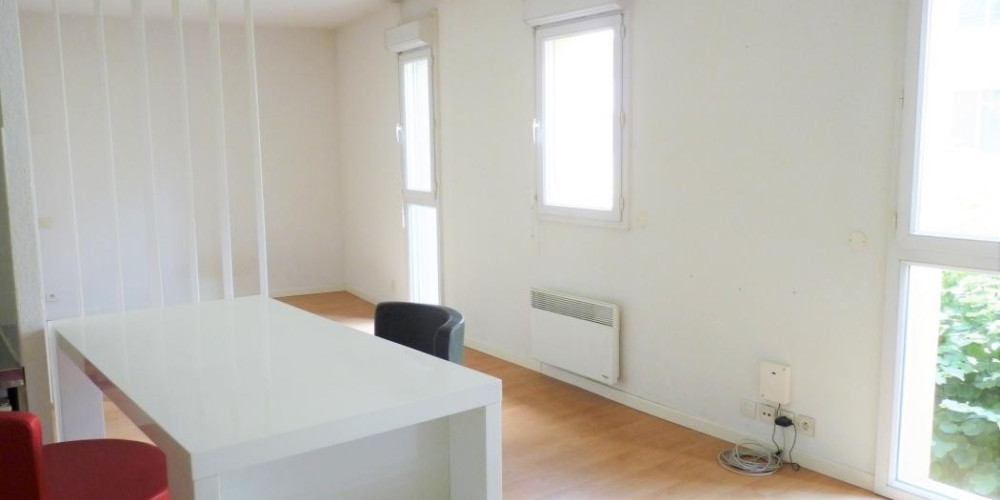appartement à PAU (64000)