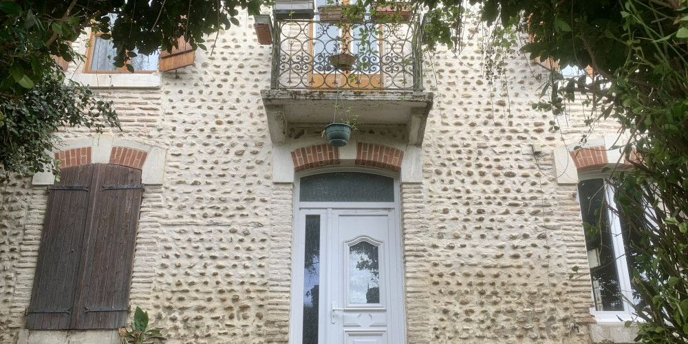 maison à SENDETS (64320)