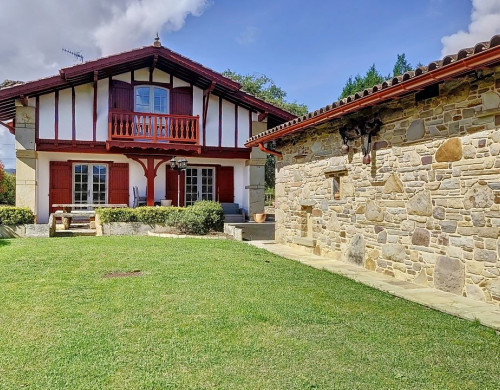 maison  ST PEE SUR NIVELLE