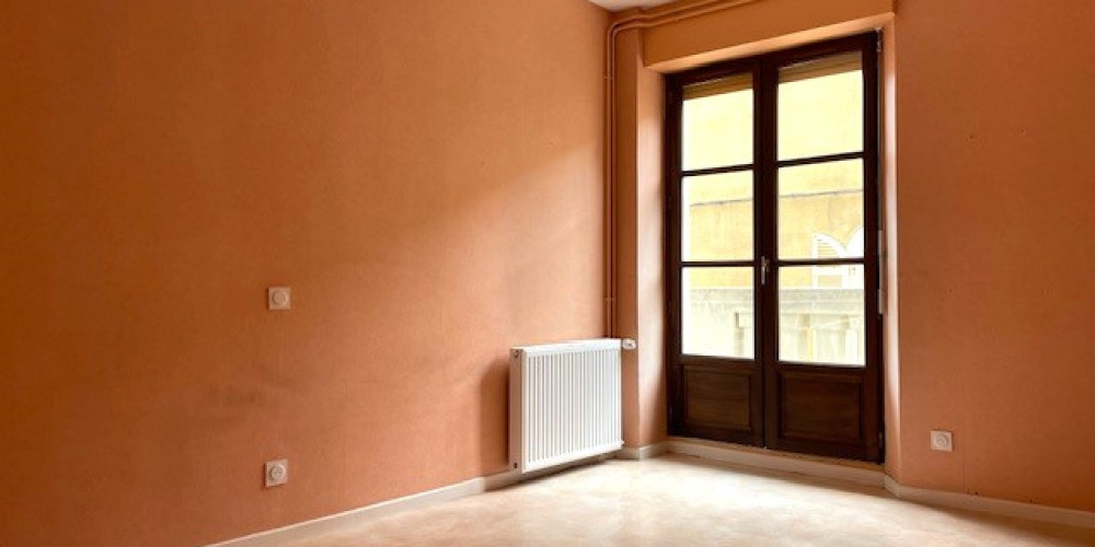 appartement à BAGNERES DE BIGORRE (65200)