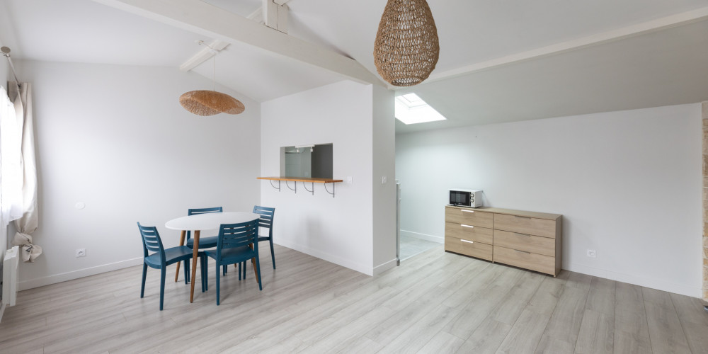 appartement à ST PEE SUR NIVELLE (64310)