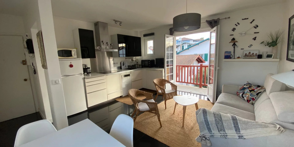 appartement à URRUGNE (64122)