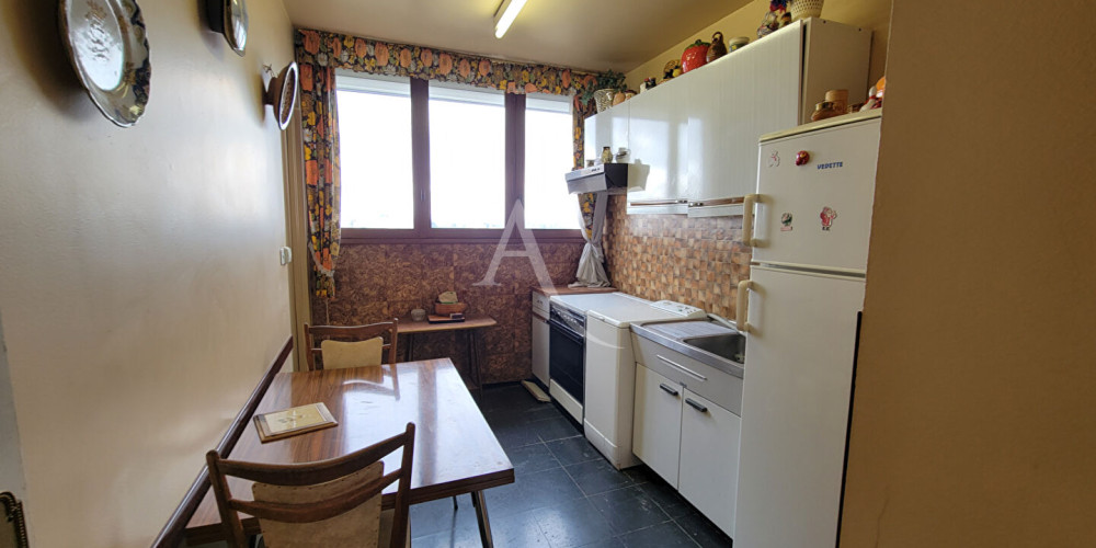 appartement à PAU (64000)