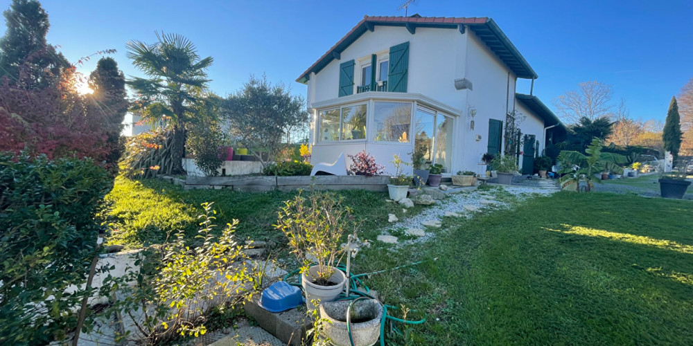 maison à BARDOS (64520)