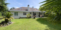 maison à PAU (64000)
