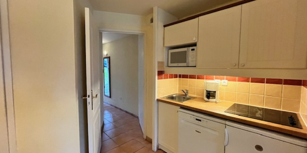 appartement à UHART CIZE (64220)