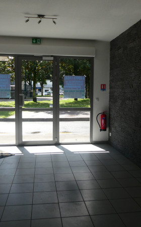 Local commercial  LOURDES