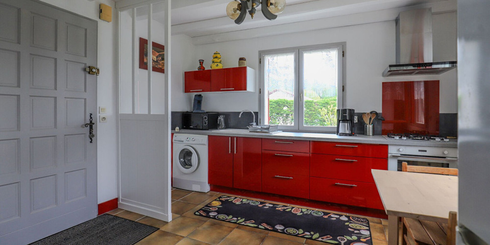 appartement à ST PEE SUR NIVELLE (64310)