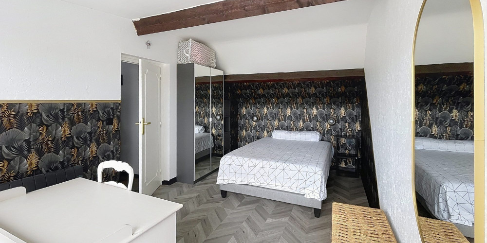 appartement à PAU (64000)