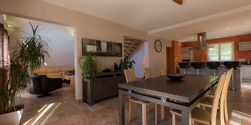 maison à ST PEE SUR NIVELLE (64310)