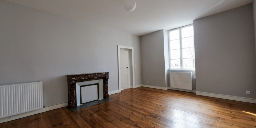 appartement à PAU (64000)