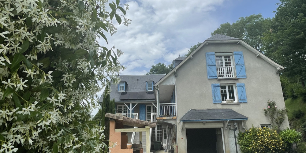 maison à ADE (65100)