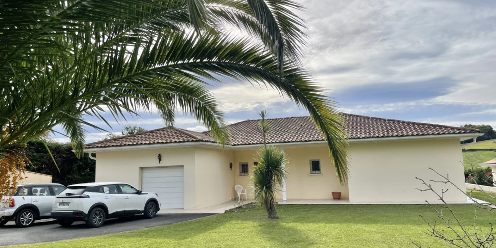 maison à URRUGNE (64122)