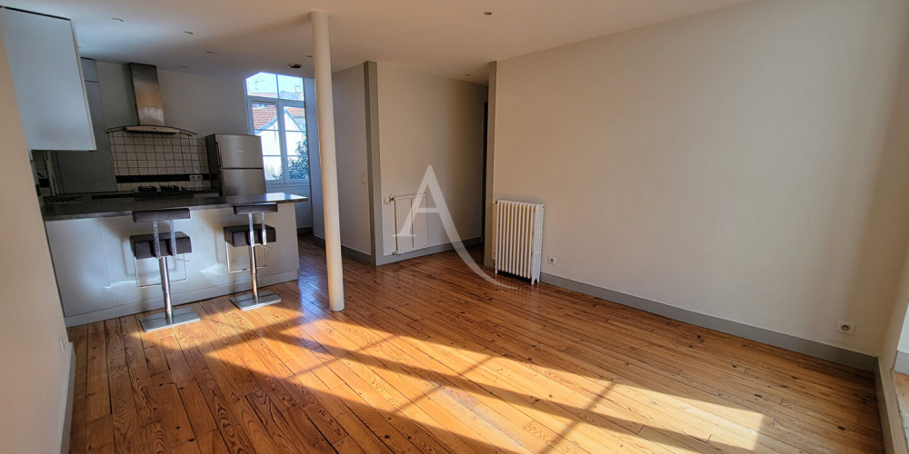 appartement à PAU (64000)