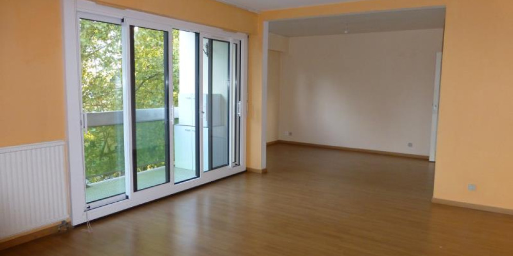 appartement à PAU (64000)
