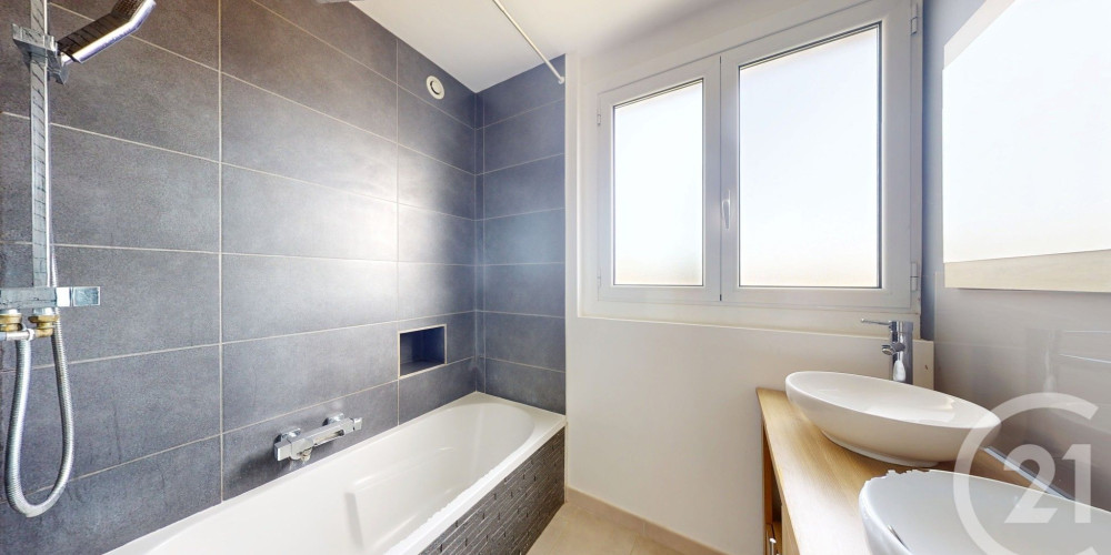 appartement à BAYONNE (64100)