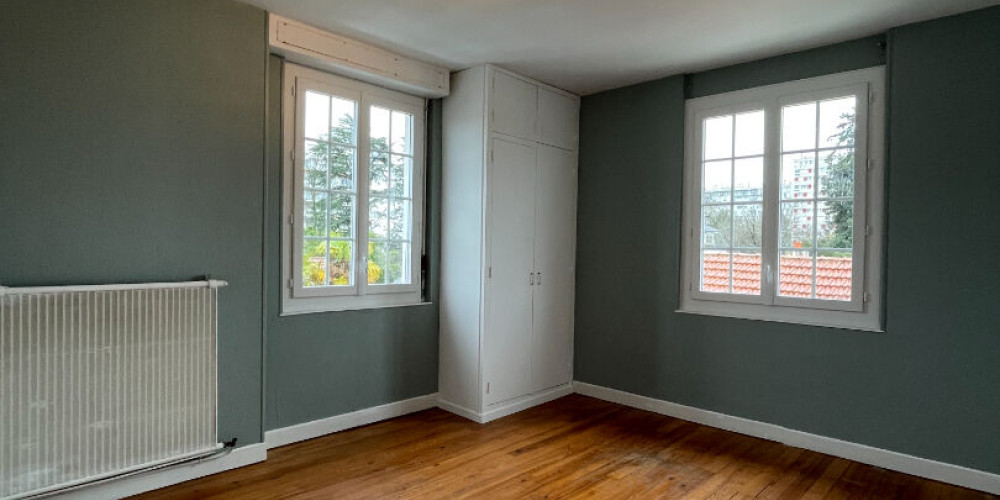 appartement à PAU (64000)