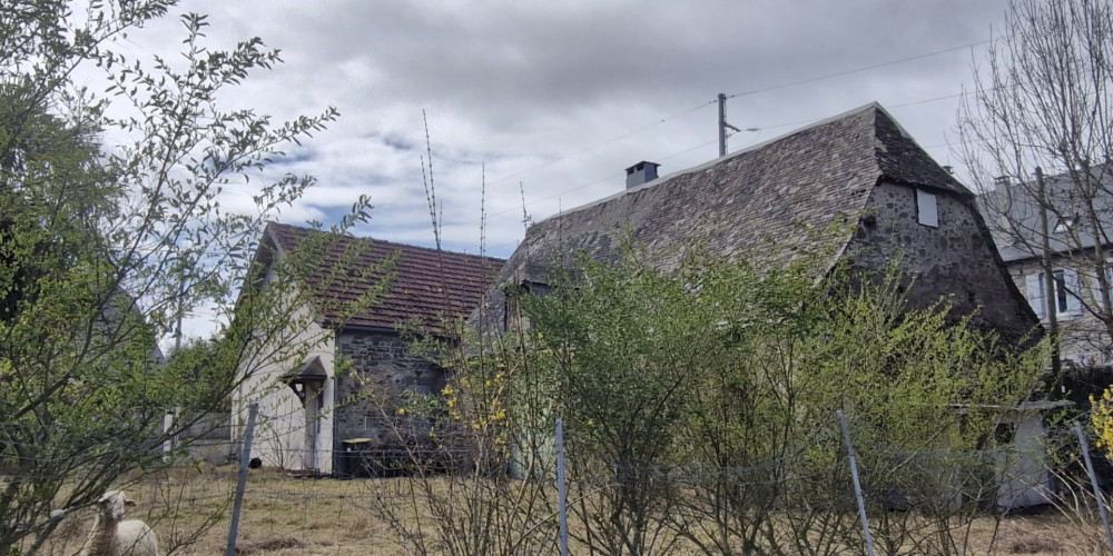 maison à ADE (65100)