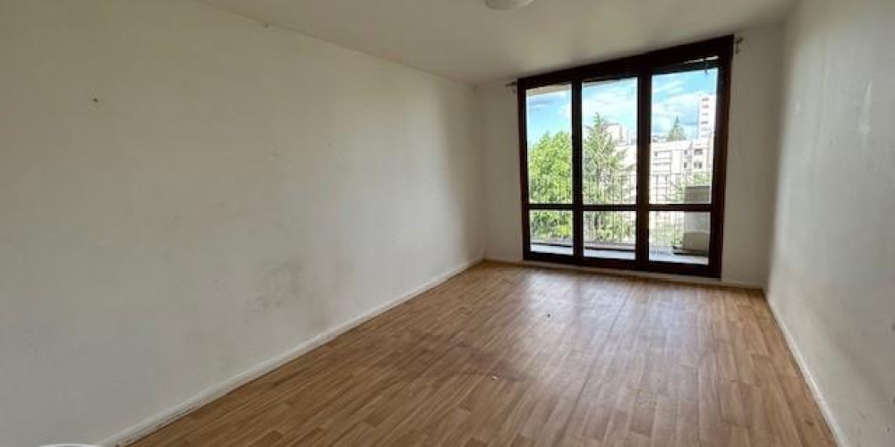 appartement à PAU (64000)