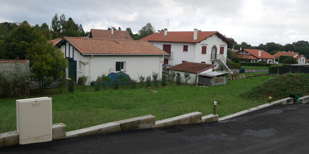 terrain à ARCANGUES (64200)