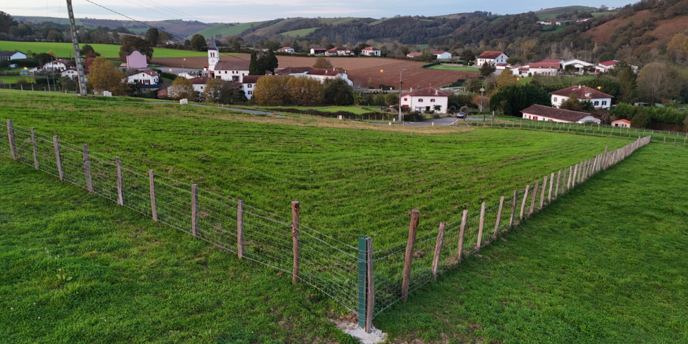 terrain à ST PALAIS (64120)