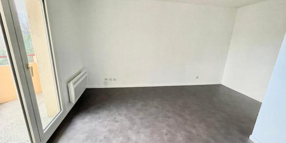 appartement à LONS (64140)