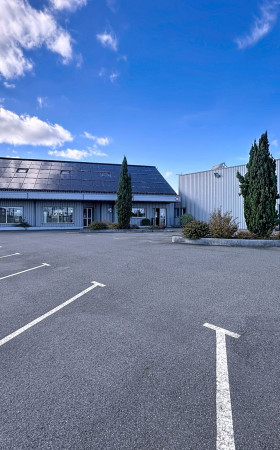 Local commercial  SERRES CASTET