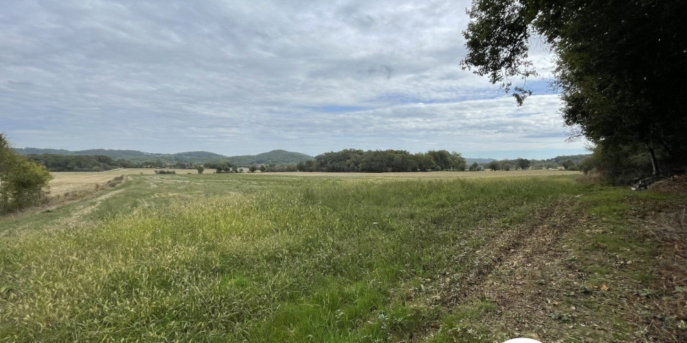 terrain à GARLIN (64330)