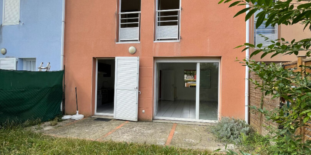 maison à PAU (64000)