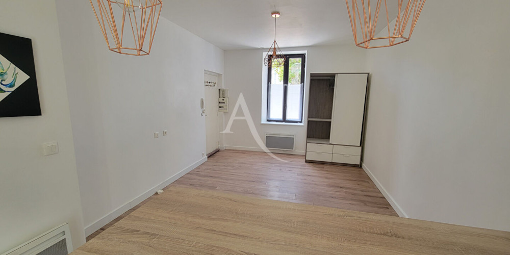 appartement à PAU (64000)