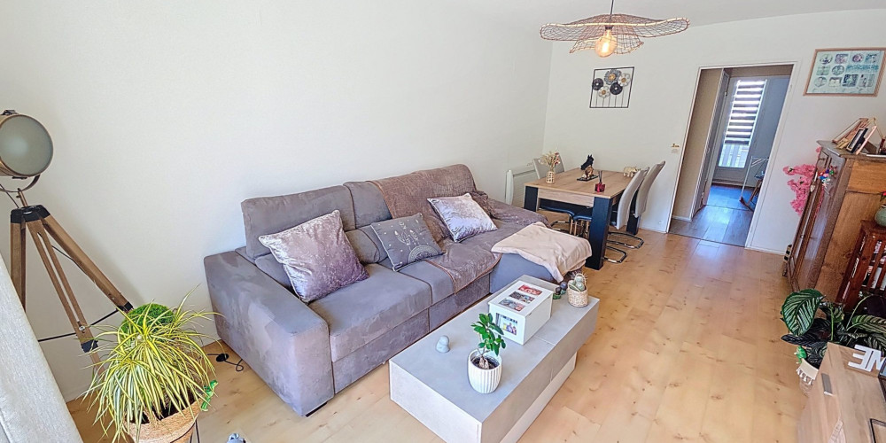 appartement à LONS (64140)