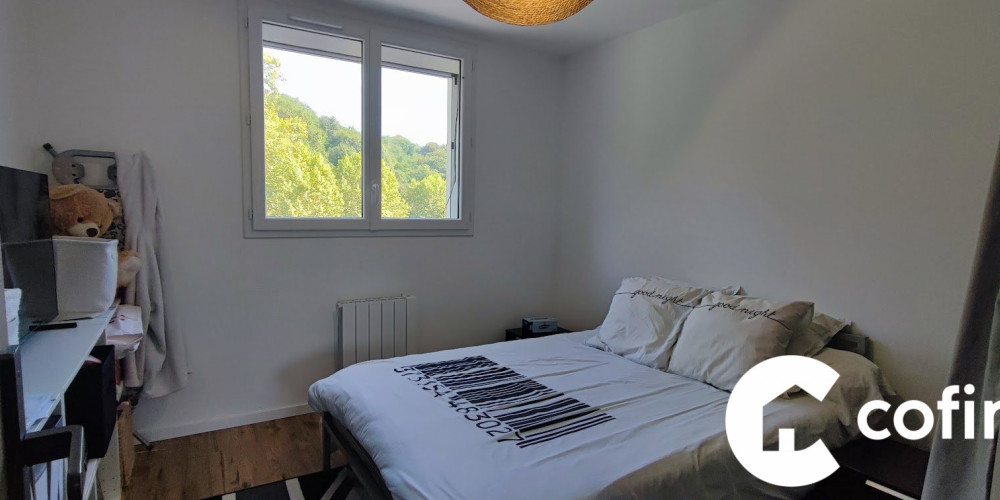 appartement à GELOS (64110)