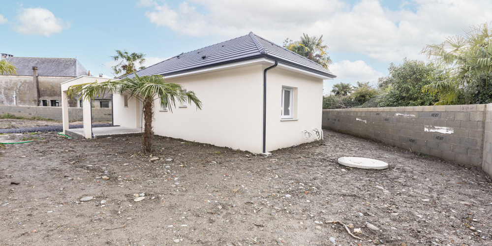 maison à LONS (64140)