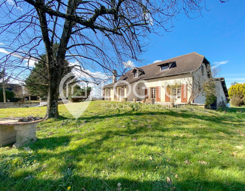 maison  THEZE
