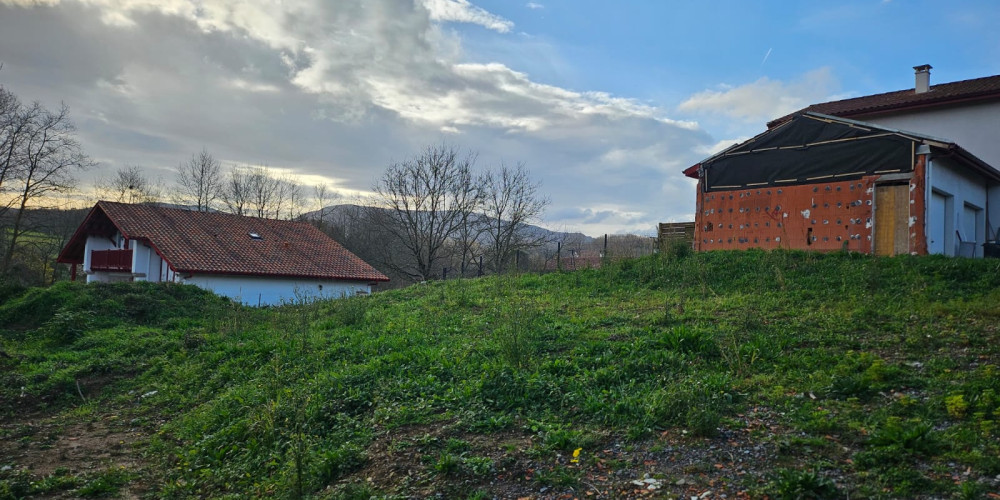 terrain à URRUGNE (64122)