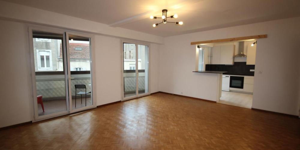 appartement à PAU (64000)