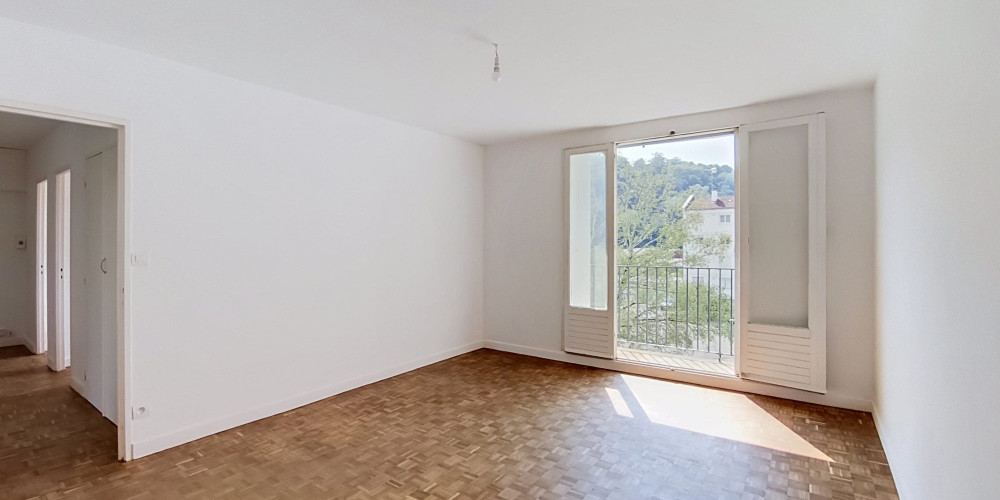 appartement à GELOS (64110)
