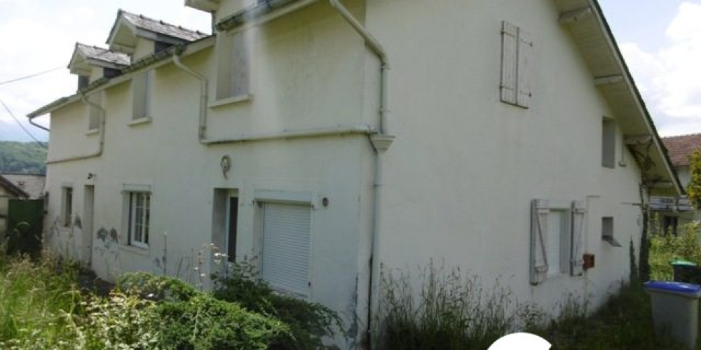 immeuble à MONTAUT (64800)