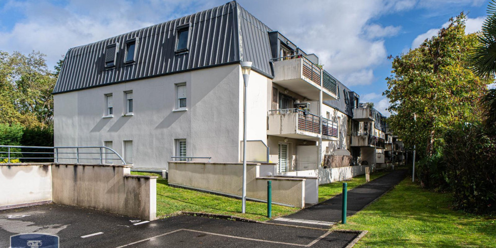 appartement à PAU (64000)